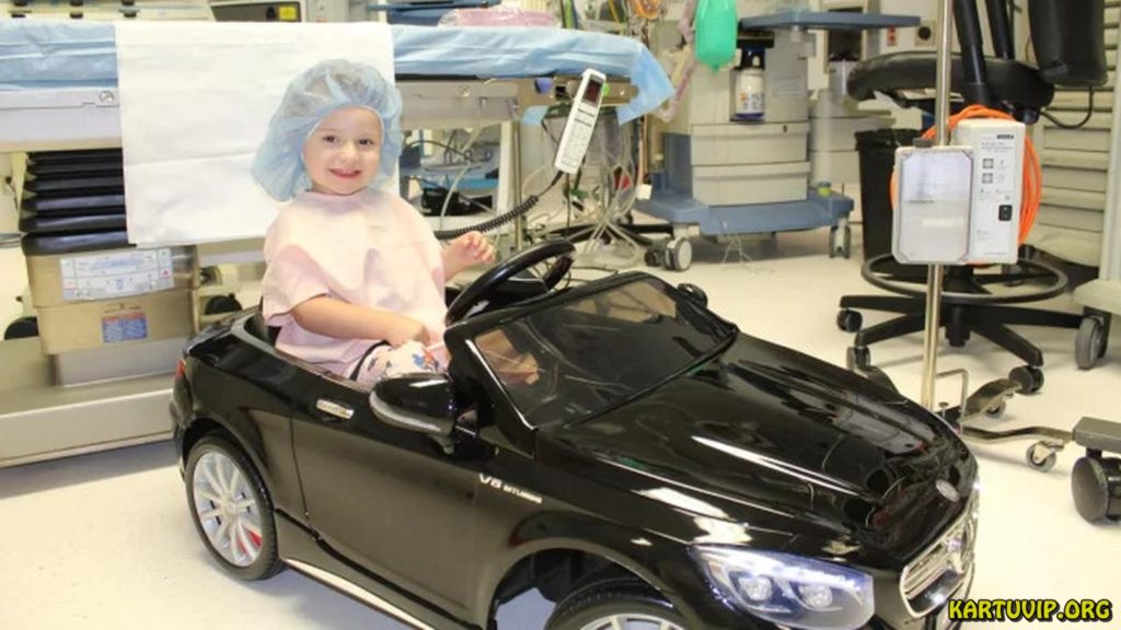 Pasien Anak Setir Mobil Di Ruang Operasi