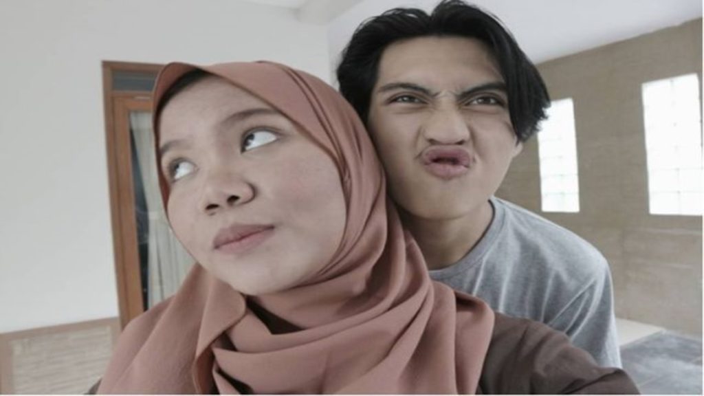 Kisah Cinta Viral Ini Memang Sweet Abis. 