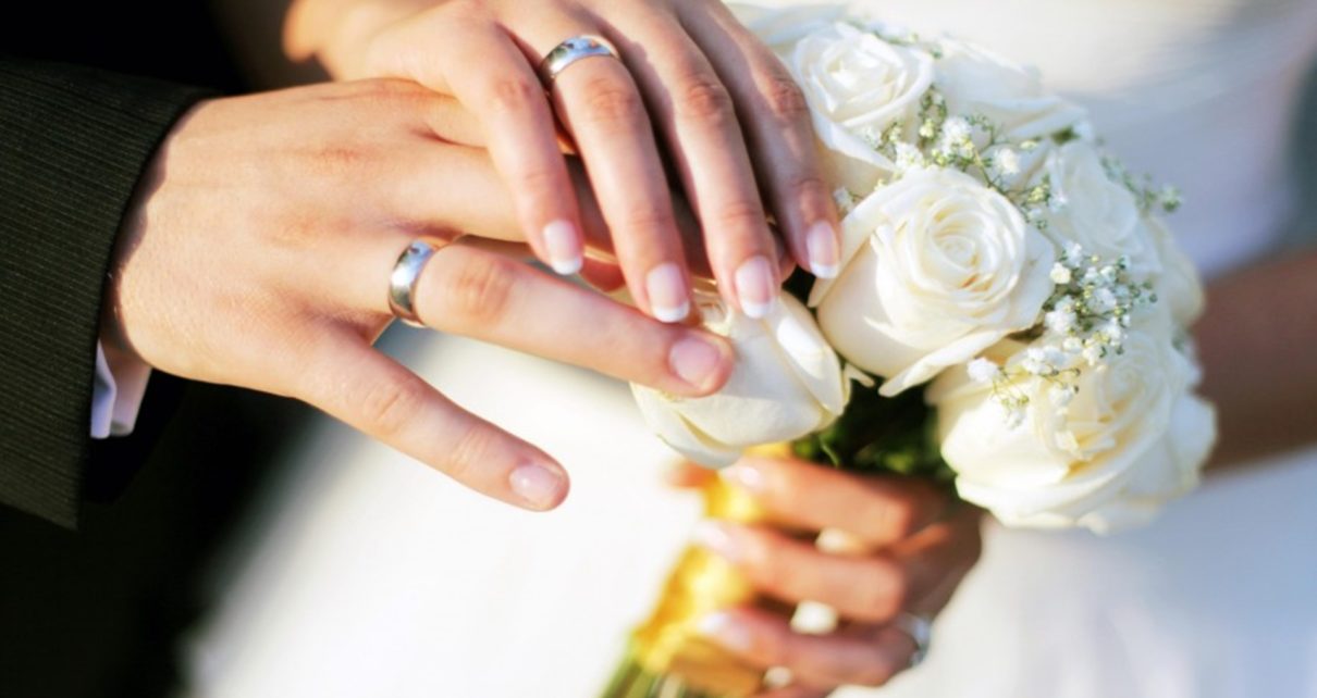 Ritual Pernikahan Paling Aneh di Dunia