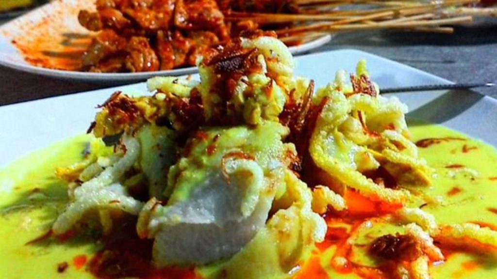 7 Jenis Hidangan Ketupat Khas Indonesia