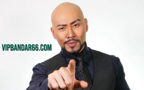 Intip Gaji Deddy Corbuzier Sebagai youtuber