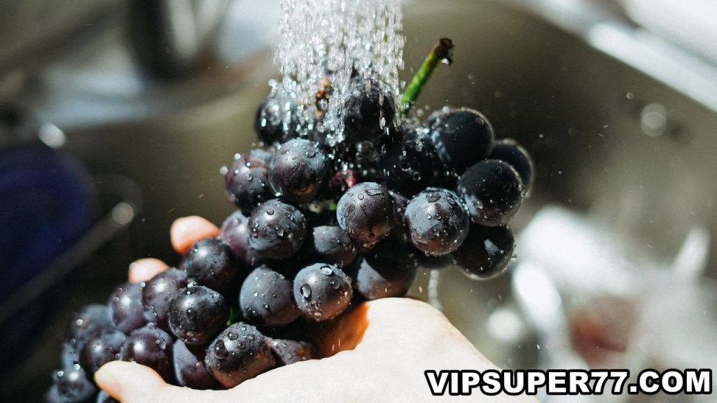 Manfaat Anggur Hitam untuk Kesehatan Turunkan Risiko Diabetes