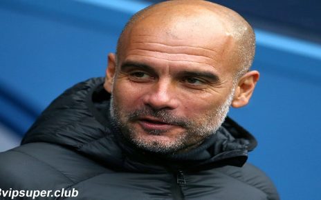 MU Terpuruk, Guardiola Berikan Saran untuk Ole