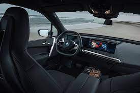 BMW Perkenalkan iX M60, SAV Ramah Lingkungan dengan Tenaga 619 HP | Oto