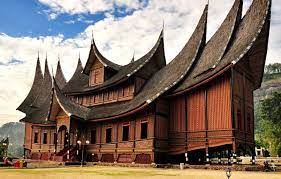 Istano Basa Pagaruyuang – The royal palace of the former Pagaruyung Kingdom  in Batusangkar – memolands