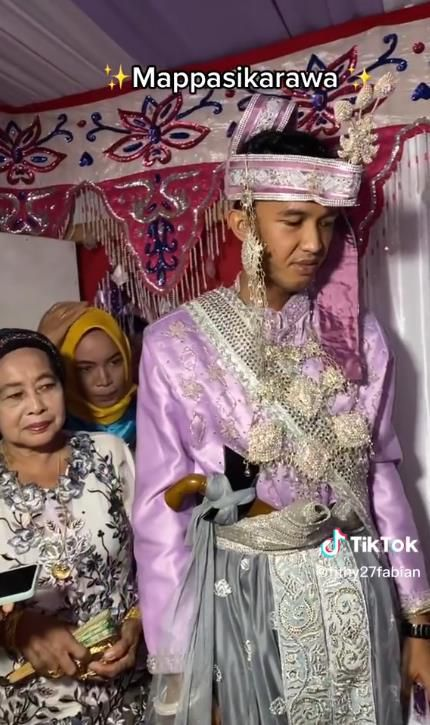 Pasangan Pengantin Korban Perjodohan Orangtua