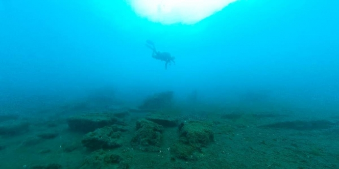 Misteri Penemuan Besi Kuno di Dasar Danau 