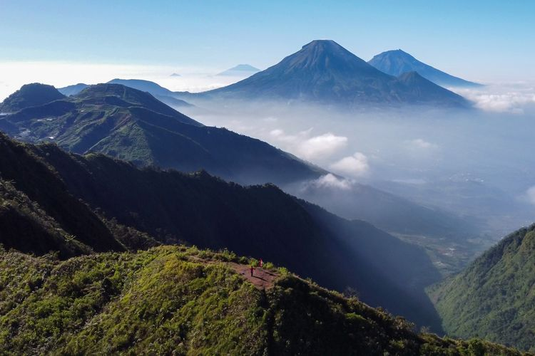 Keindahan Gunung Bismo di Wonosobo