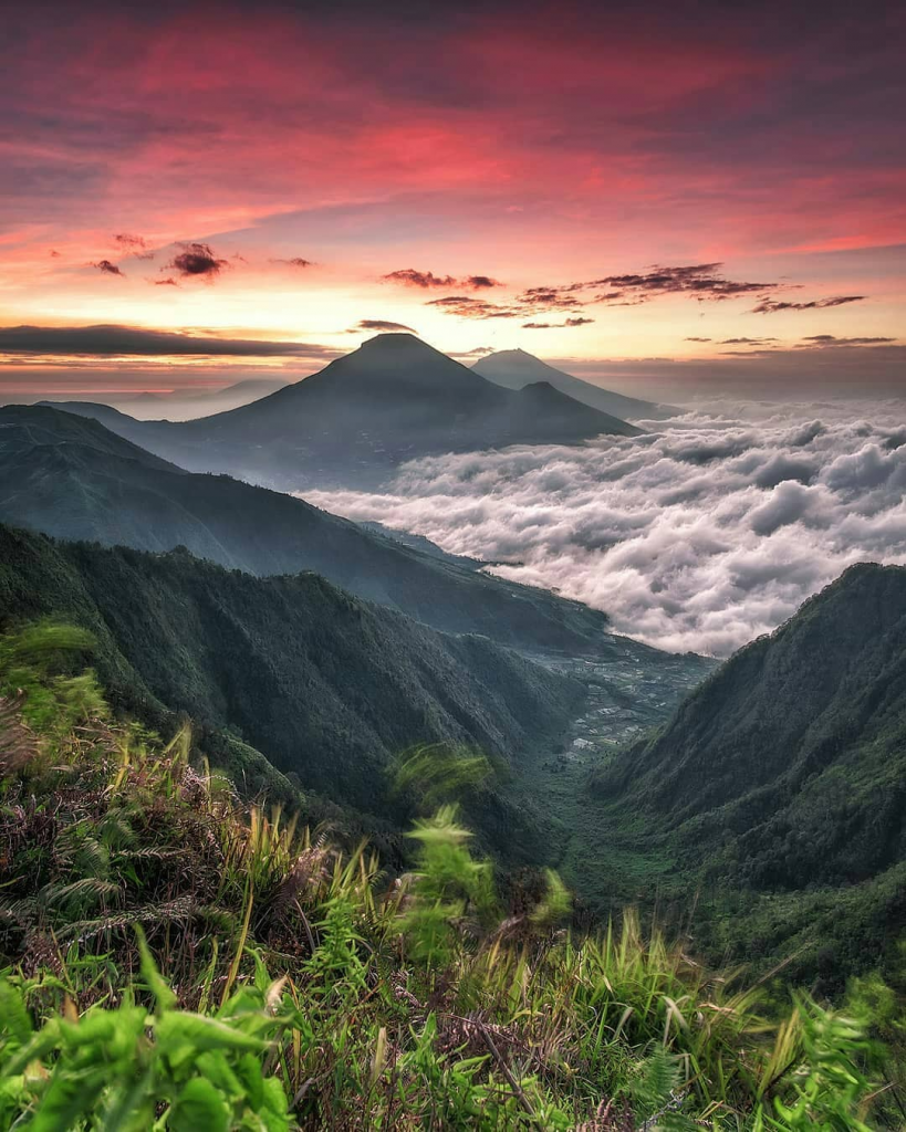 Keindahan Gunung Bismo di Wonosobo