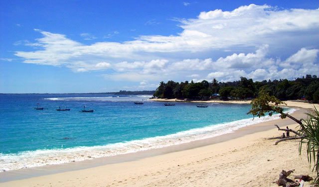 Keindahan Pantai Penjajah Belanda di Bengkulu