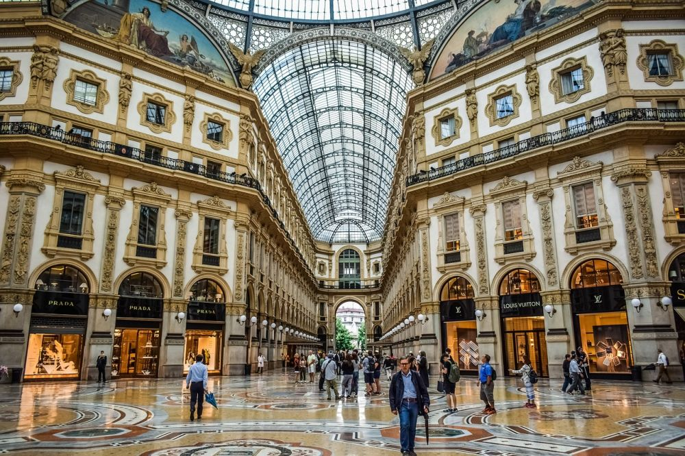 Kota Yang Terkenal Mode Milan Italia