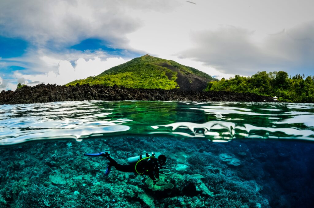 4 Destinasi Wisata Pulau Neira di Maluku