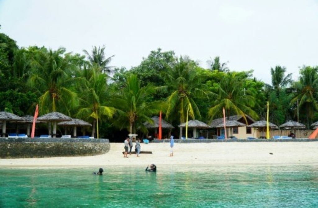 Pantai Tanjung Karang Sulawesi Tengah