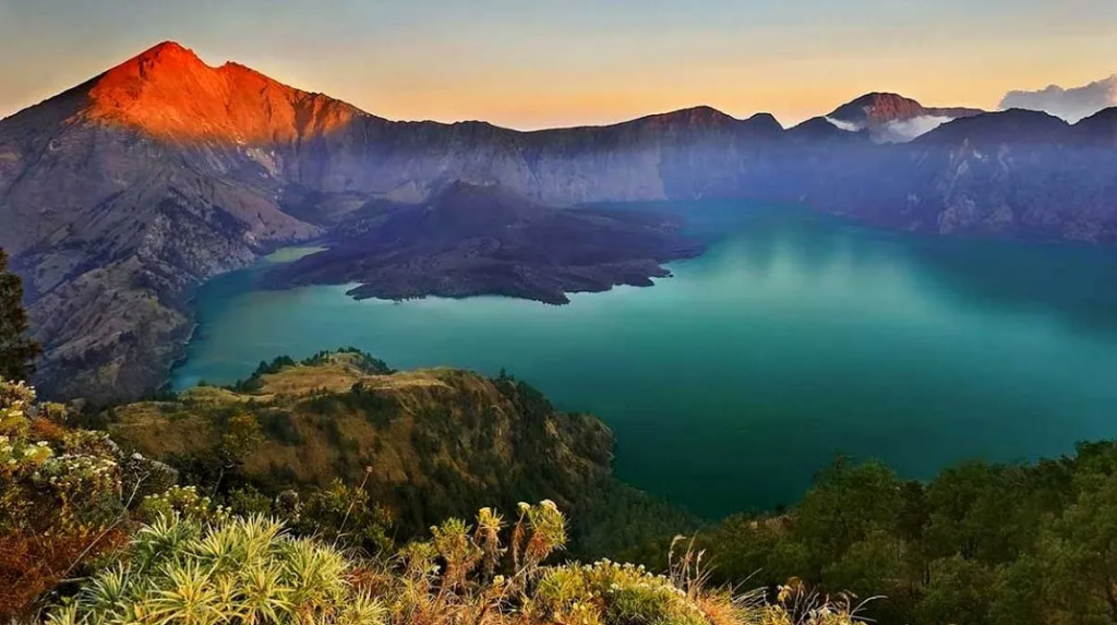 Pesona Keindahan Alam Gunung Rinjani